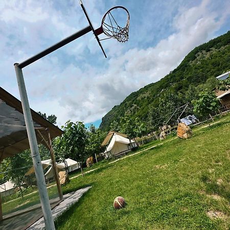 Hovek Guest House Дилиян Екстериор снимка