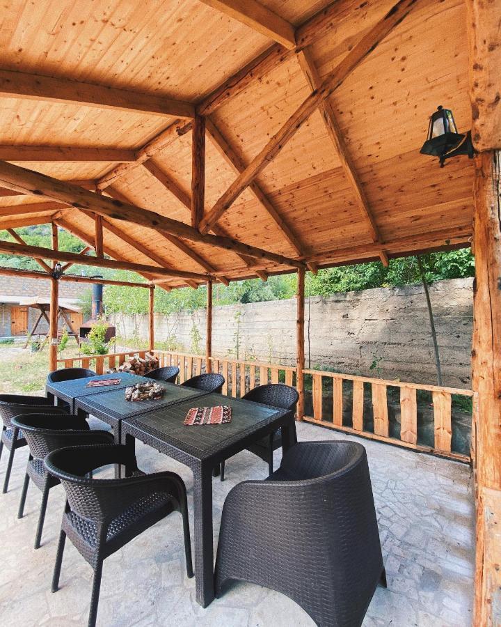 Hovek Guest House Дилиян Екстериор снимка