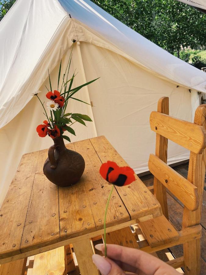 Hovek Guest House Дилиян Екстериор снимка