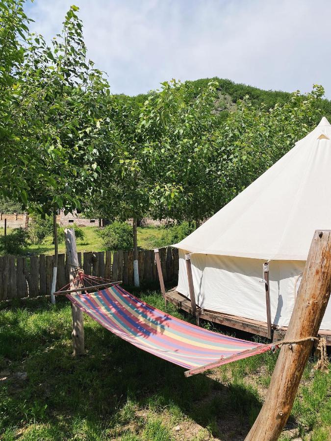 Hovek Guest House Дилиян Екстериор снимка
