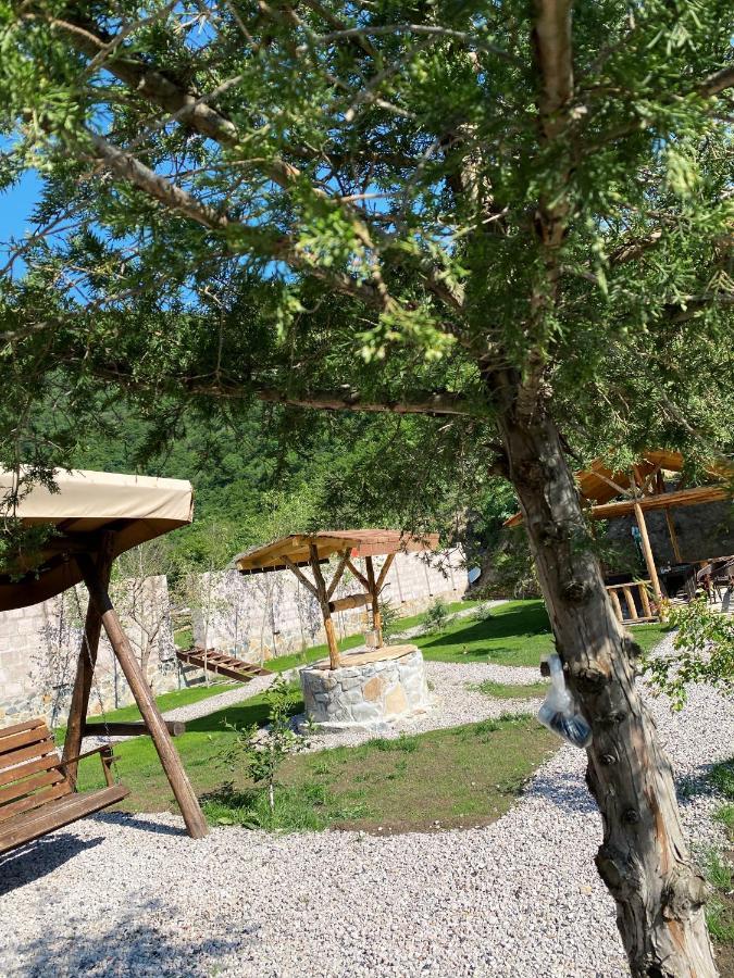 Hovek Guest House Дилиян Екстериор снимка