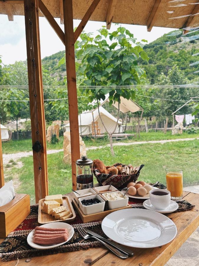 Hovek Guest House Дилиян Екстериор снимка