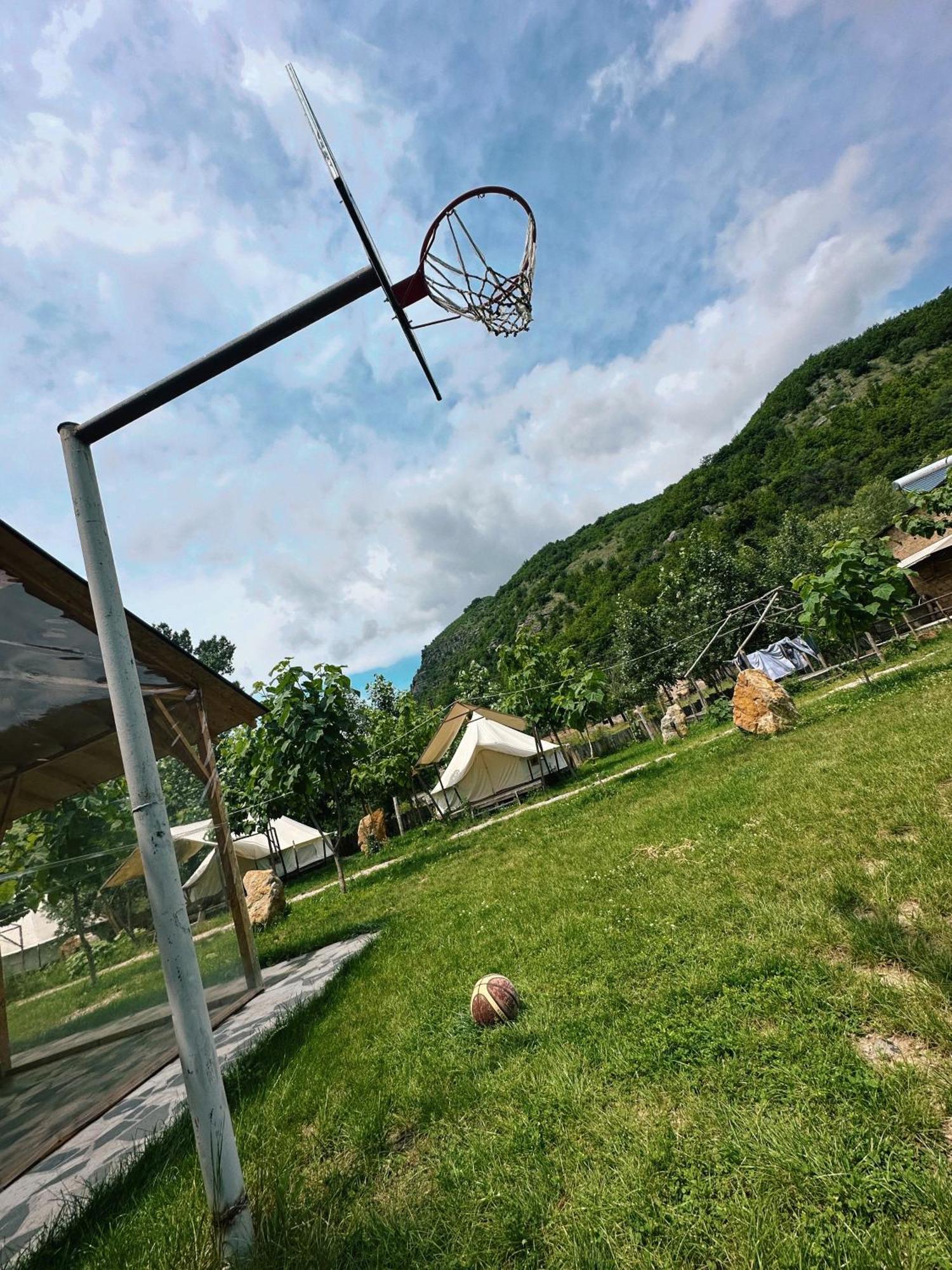 Hovek Guest House Дилиян Екстериор снимка