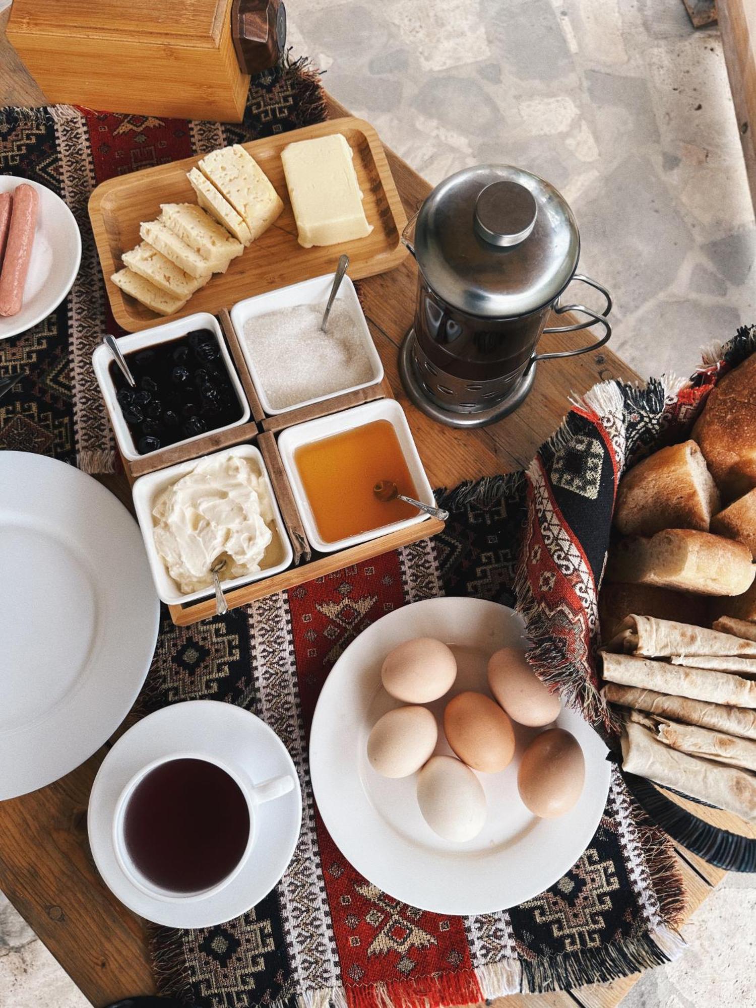 Hovek Guest House Дилиян Екстериор снимка