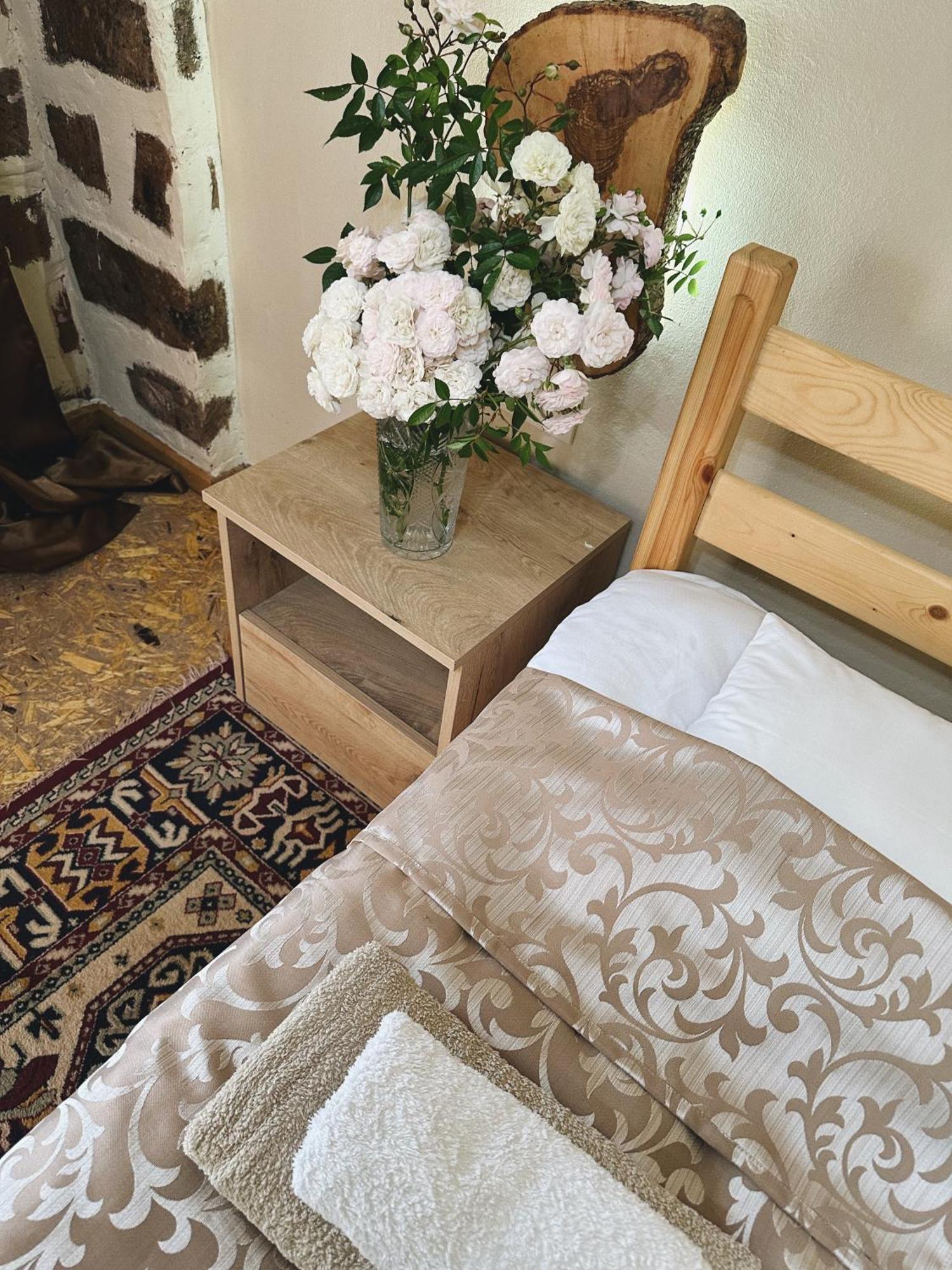 Hovek Guest House Дилиян Екстериор снимка